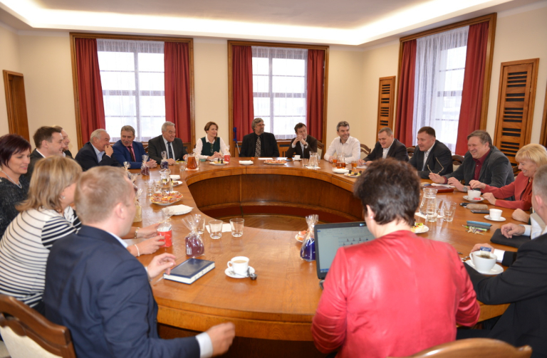 Radní LK se svými jabloneckými kolegy diskutovali nejen o spolupráci